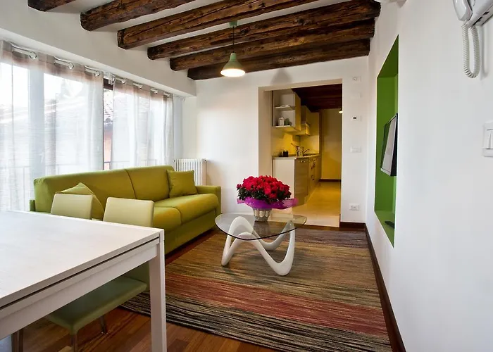 Good Wine Apartman *