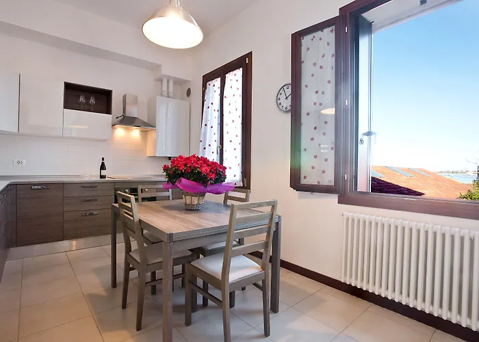 Good Wine Apartment *