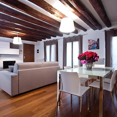 굿 와인 아파트먼츠 * 베니스