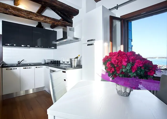 아파트 굿 와인 아파트먼츠 *