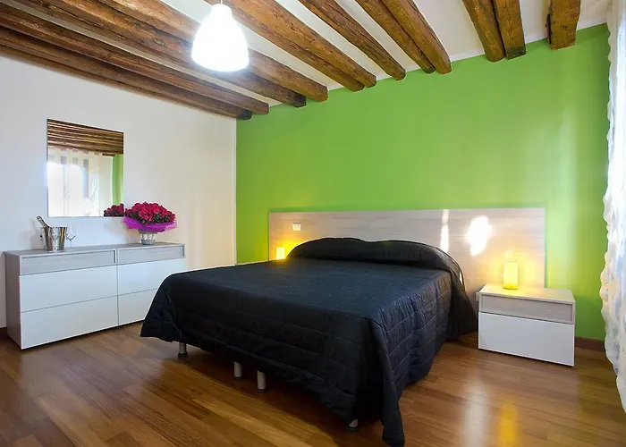 아파트 굿 와인 아파트먼츠 *